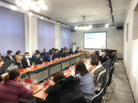 黑龙江富拉尔基经济开发区管委会组织召开政银企对接座谈会